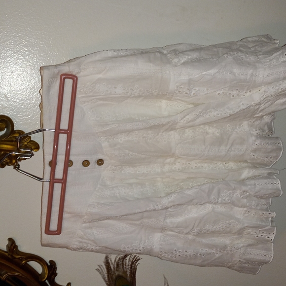 Nwt adorable eyelet floral skirt - Picture 1 of 3
